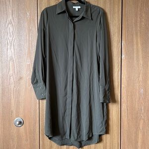 Green chiffon mid-length dress